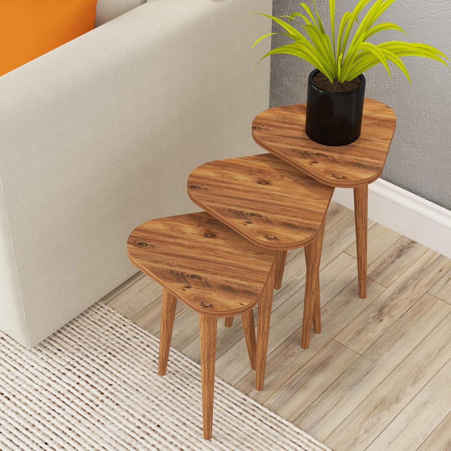 طقم طاولات بتصميم انيق