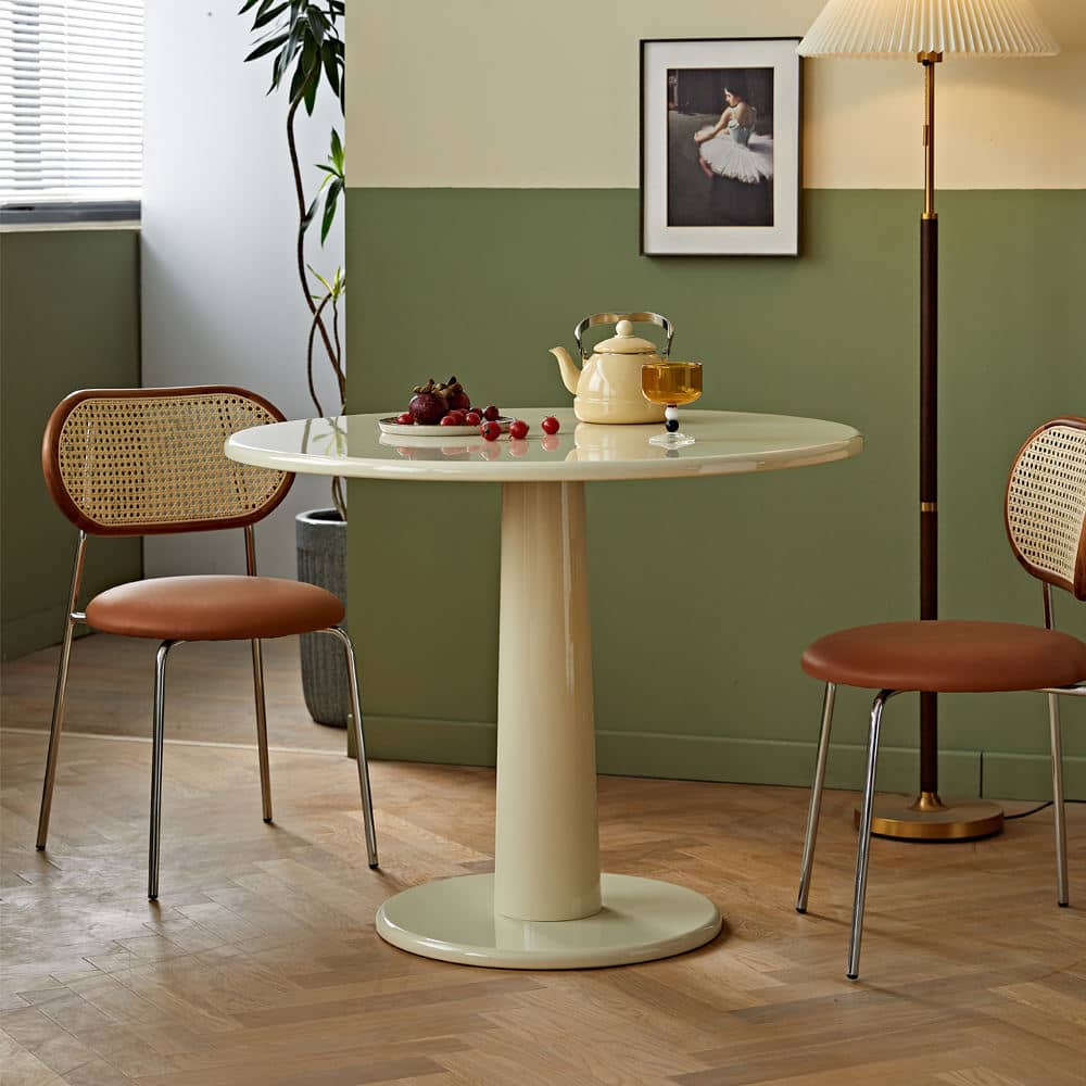 ROUND DINING TABLE: Image Reel Table