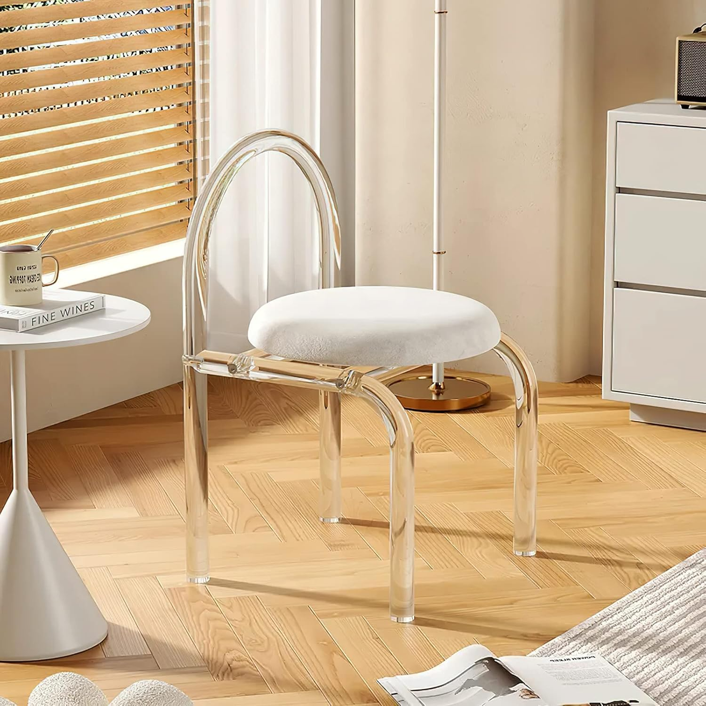 Acrylic Chair White - H0781