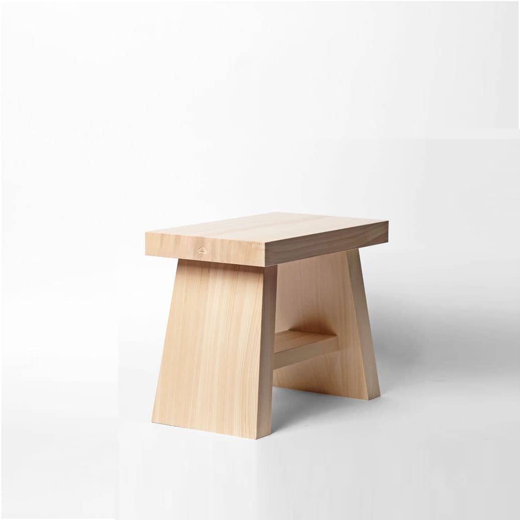 طاولة جانبية بتصميم انيق - ROD112-homznia