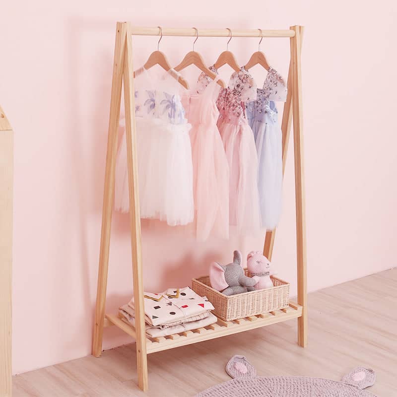 Children's clothes hanging discount rail