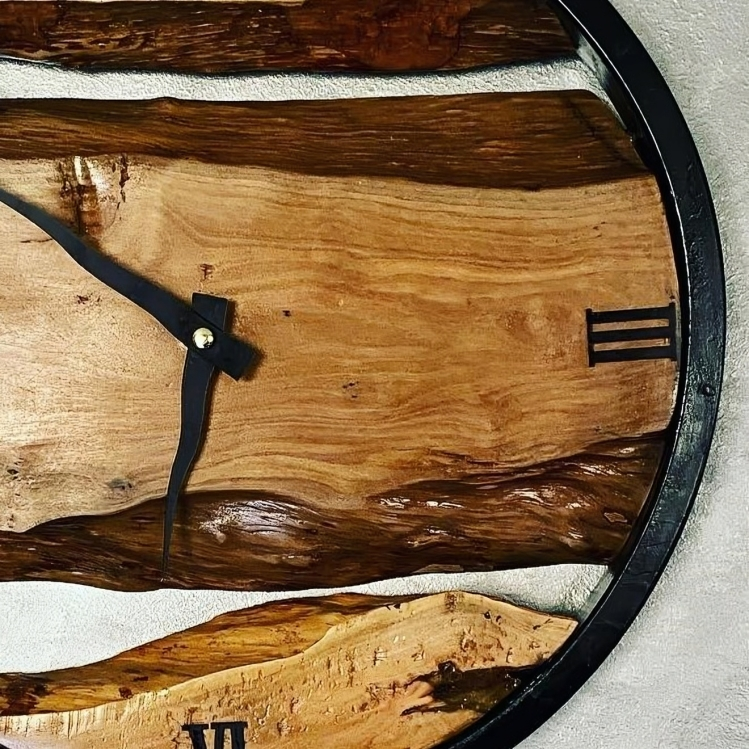 ساعة حائط خشبية بتصميم عتيق - RIS9-homznia